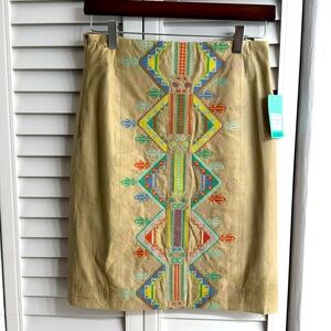 💗NWT embroidered leather skirt